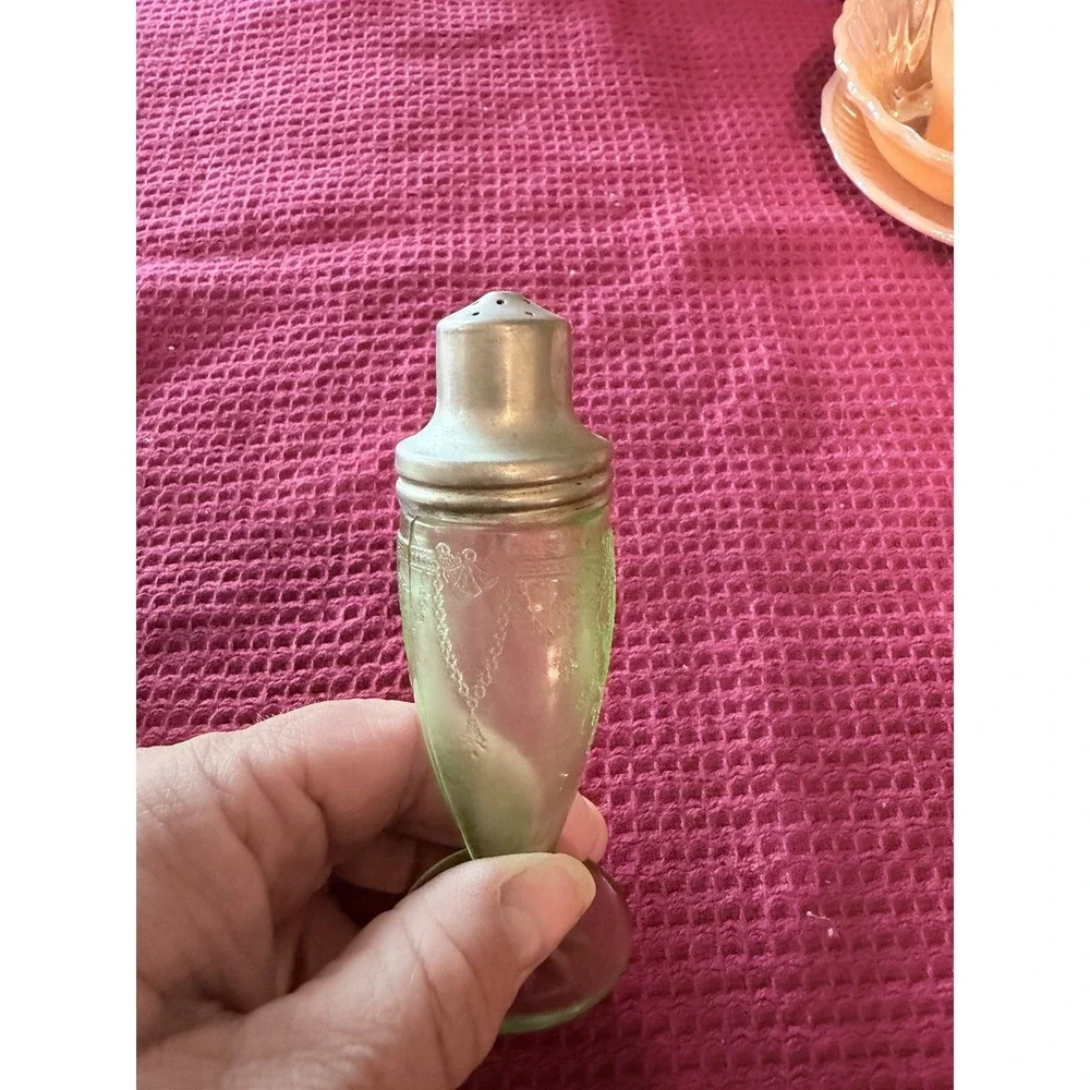 Anchor Hocking Cameo Ballerina Green Uranium Salt and Pepper Shakers with lids